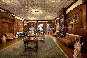 welcomheritage fernhills royal palace