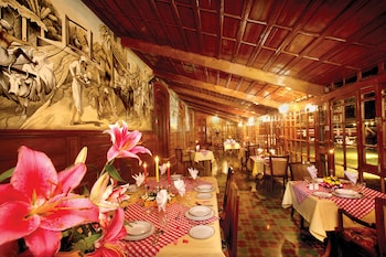 welcomheritage fernhills royal palace