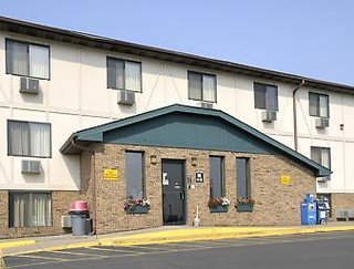 Super 8 By Wyndham Clinton,De Witt>>Clinton,2 star