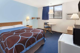 super 8 by wyndham clinton