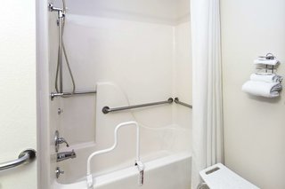 super 8 by wyndham clinton