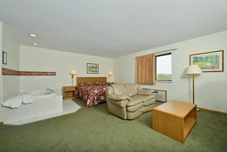 Surestay Hotel By Best Western Manchester,Manchester>>Dubuque,3 star
