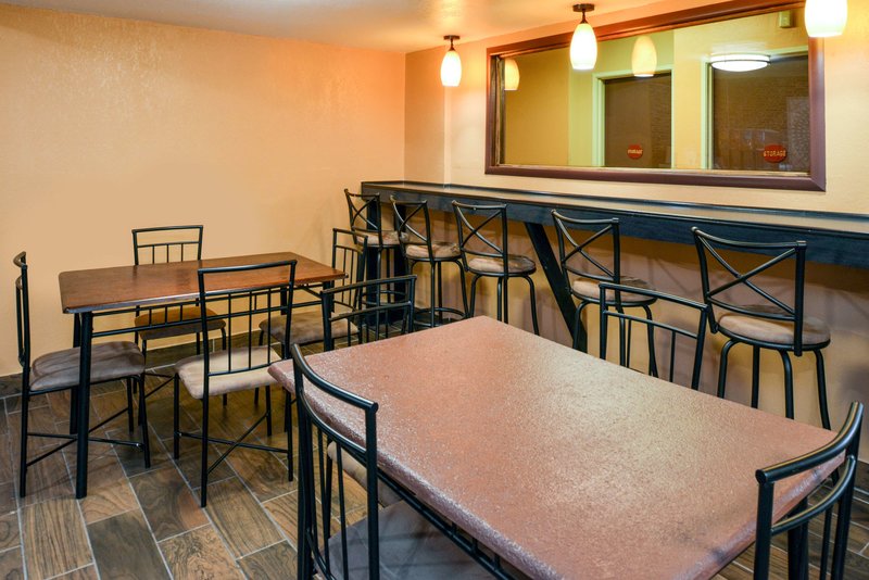 americas best value inn rawlins