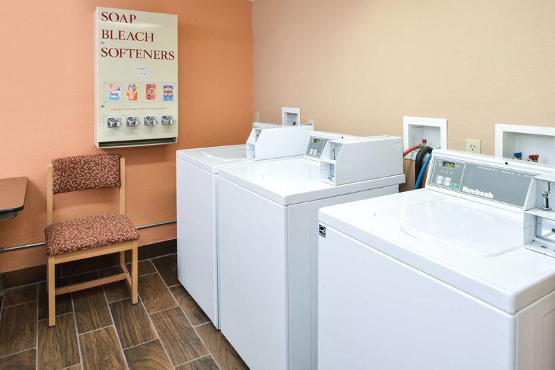 americas best value inn rawlins