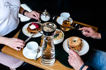 Hotel Sint Nicolaas,Amsterdam City Centre>>Amsterdam,4 star