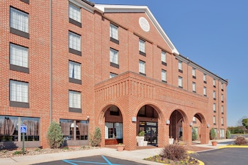 Holiday Inn Express - Harrisburg East By Ihg,Harrisburg>>Dauphin,3 star