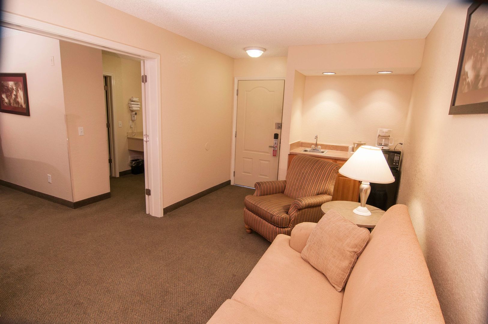 red roof inn and suites pensacola east milton