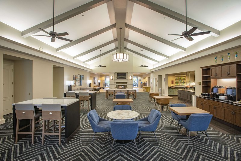 pensacola suites hotel