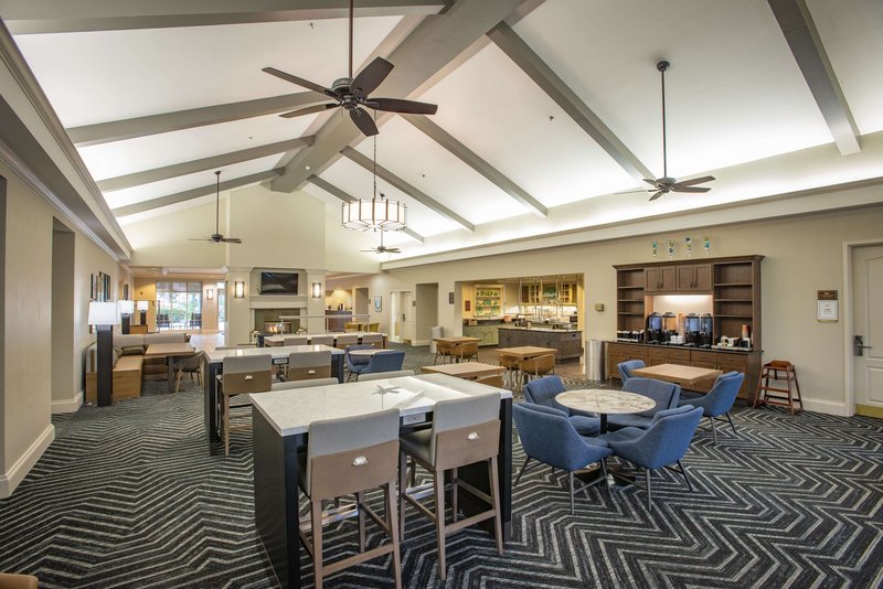 pensacola suites hotel