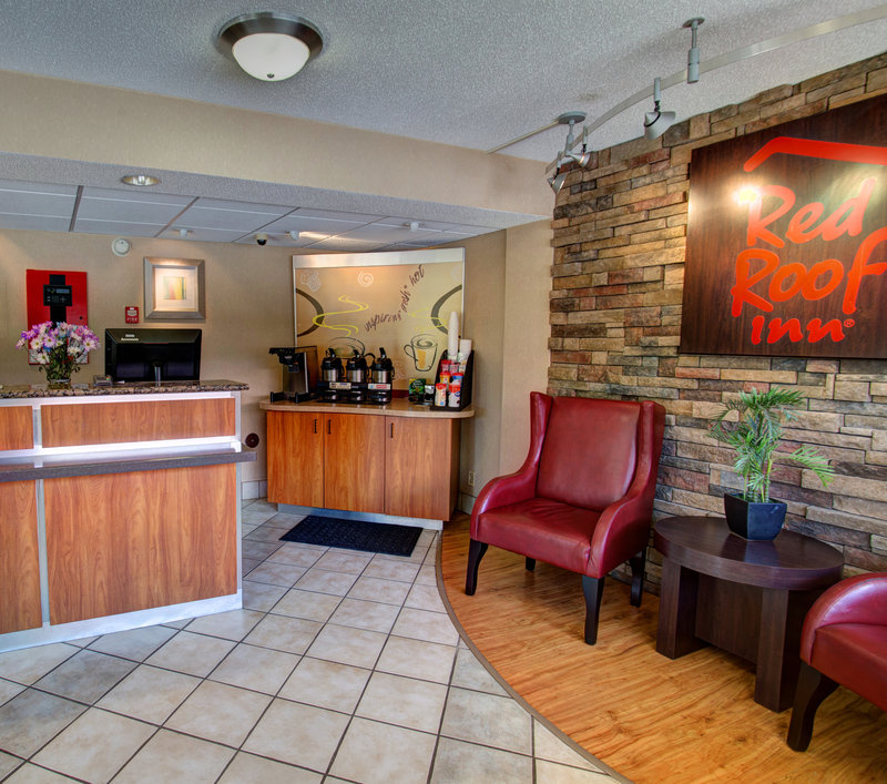 red roof inn pensacola i 10 at davis highway