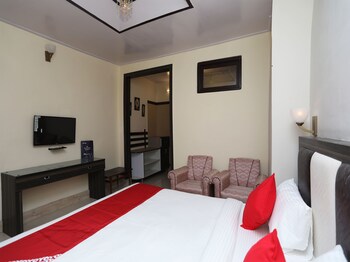 oyo 12222 hotel silverton