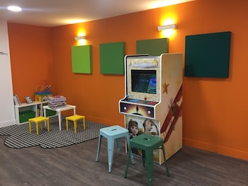 ibis styles marseille vieux port hotel adults only