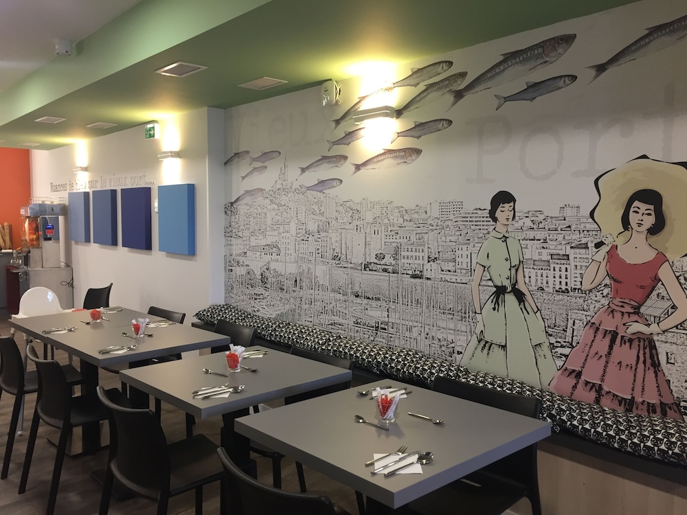 ibis styles marseille vieux port hotel adults only