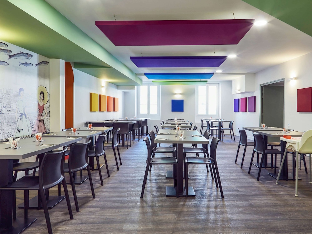 ibis styles marseille vieux port hotel adults only