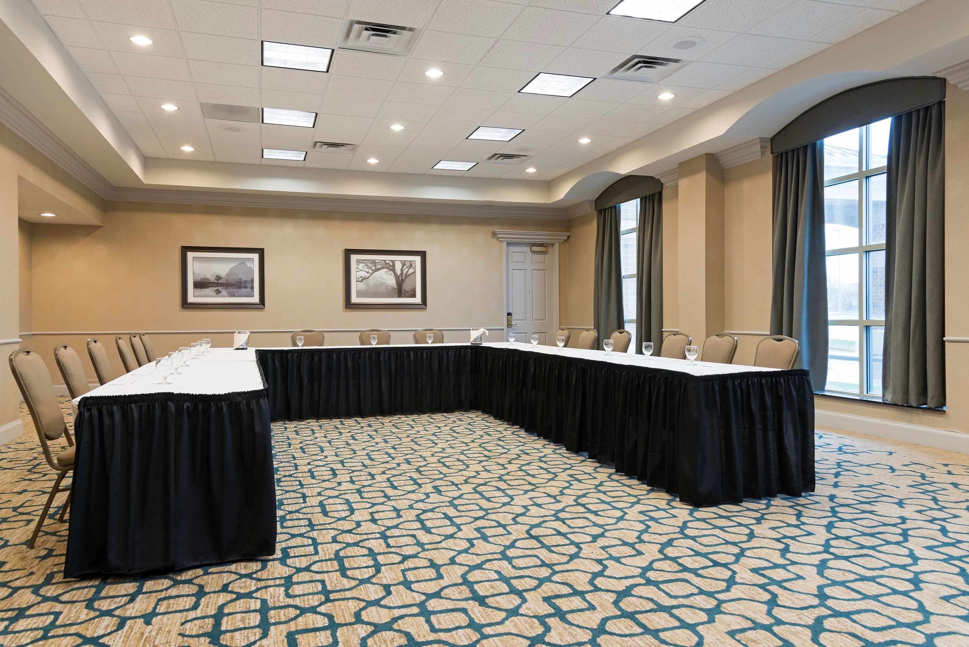 doubletree by hilton pleasant prairie kenosha
