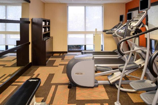 courtyard by marriott milwaukee brown deer