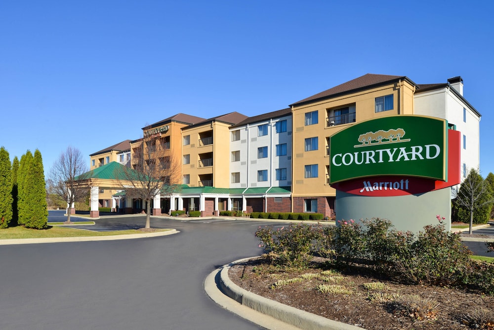 courtyard by marriott milwaukee brown deer