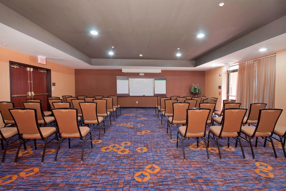 courtyard by marriott milwaukee brown deer