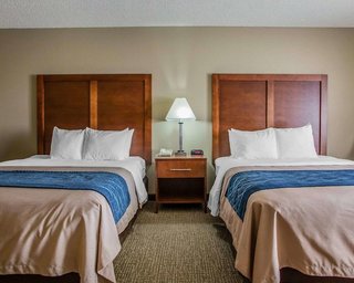 Comfort Inn & Suites Jackson - West Bend,Milwaukee>>Jackson,3 star