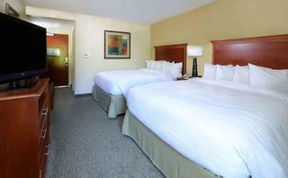 hampton inn raleigh town of wake forest