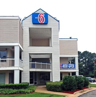 Motel 6 Raleigh, Nc - North,Near Raleigh Flea Market,2 star