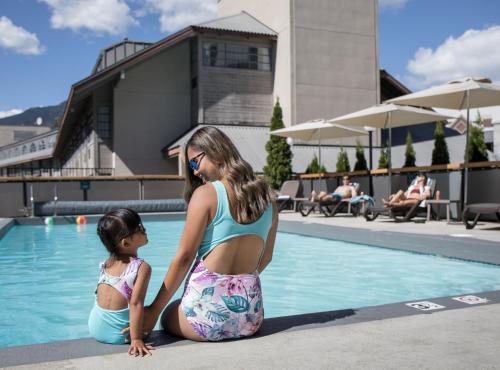 Crystal Lodge,British Columbia>>Whistler,4 star