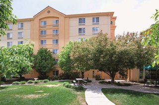 La Quinta Inn And Suites South Airport,El Paso County>>Colorado Springs,3 star