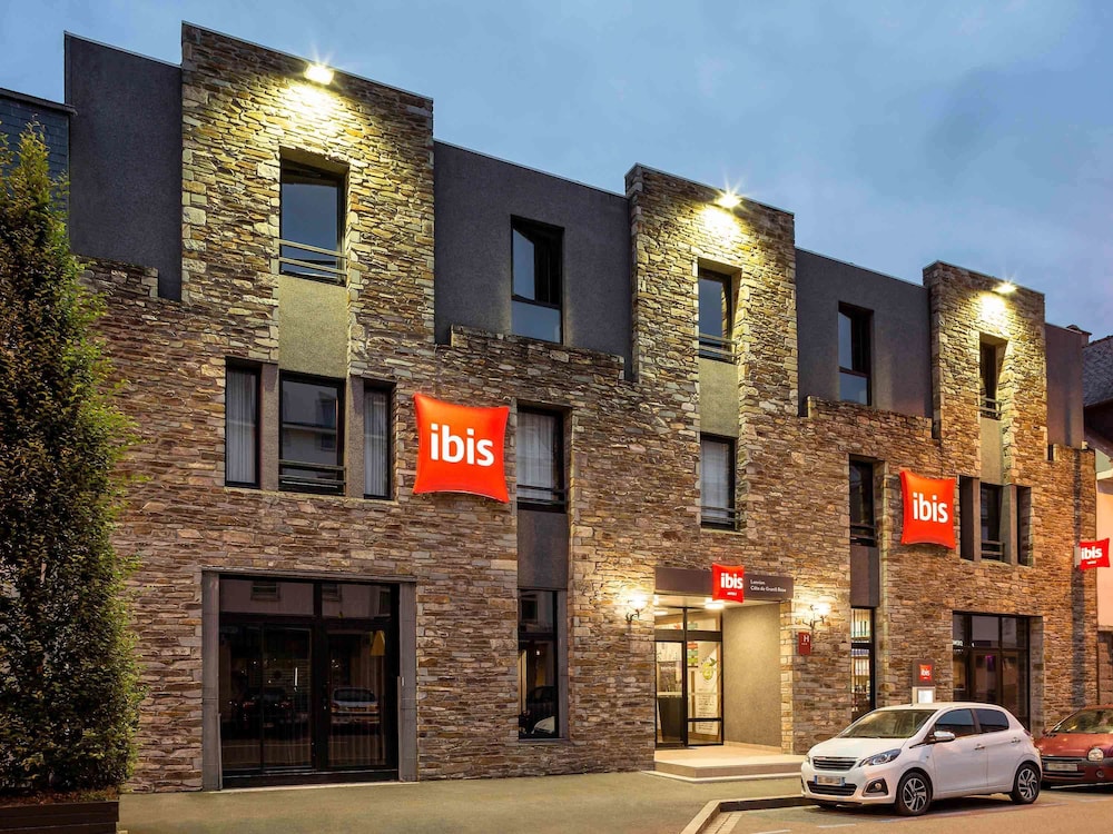 ibis lannion cote de granit rose