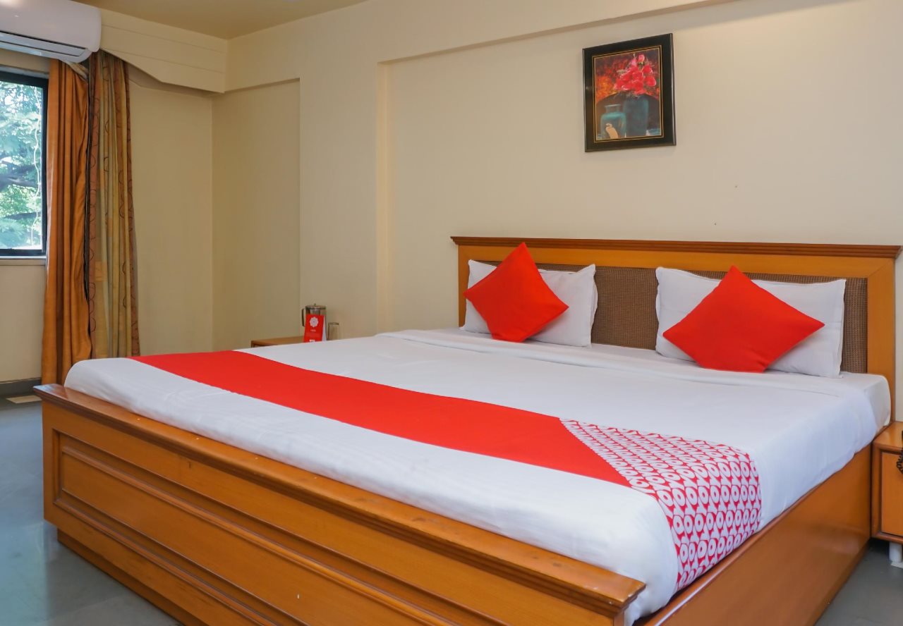 oyo 9739 hotel ratnalok