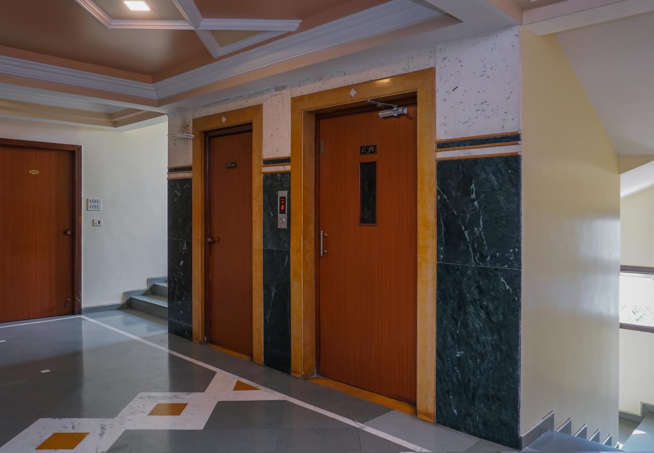 oyo 9739 hotel ratnalok