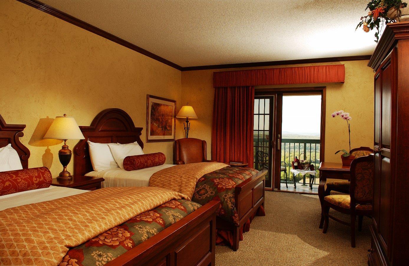 chateau on the lake resort spa and convention center