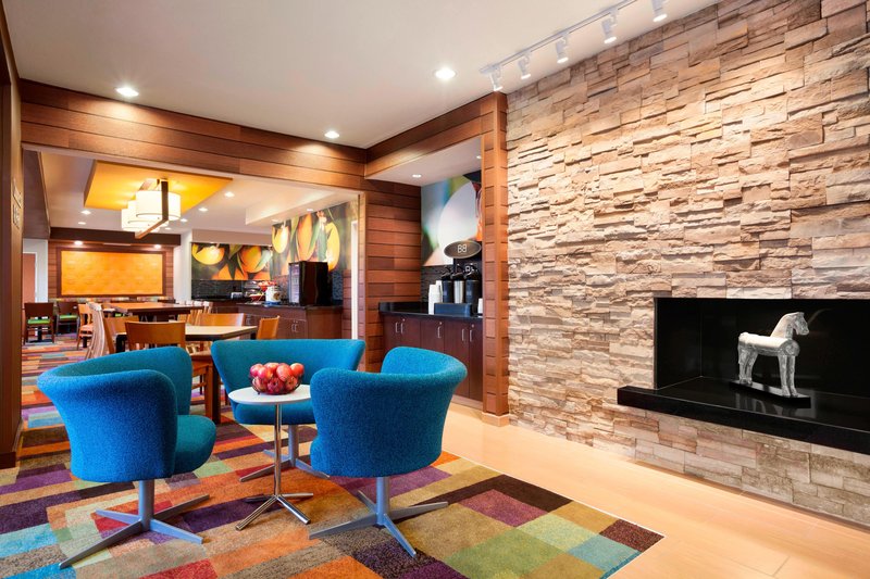 fairfield inn and suites lansing west