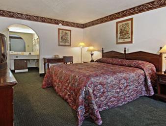 days inn austin south