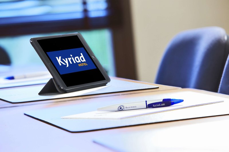 kyriad angers pont de ce