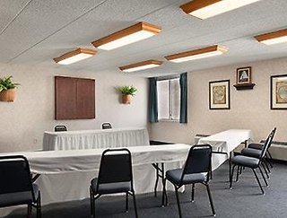 Bangor Grande,Bar Harbor>>Bangor,2.5 star