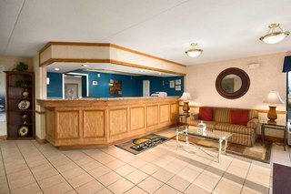 days inn and suites by wyndham fort bragg cross creek mall