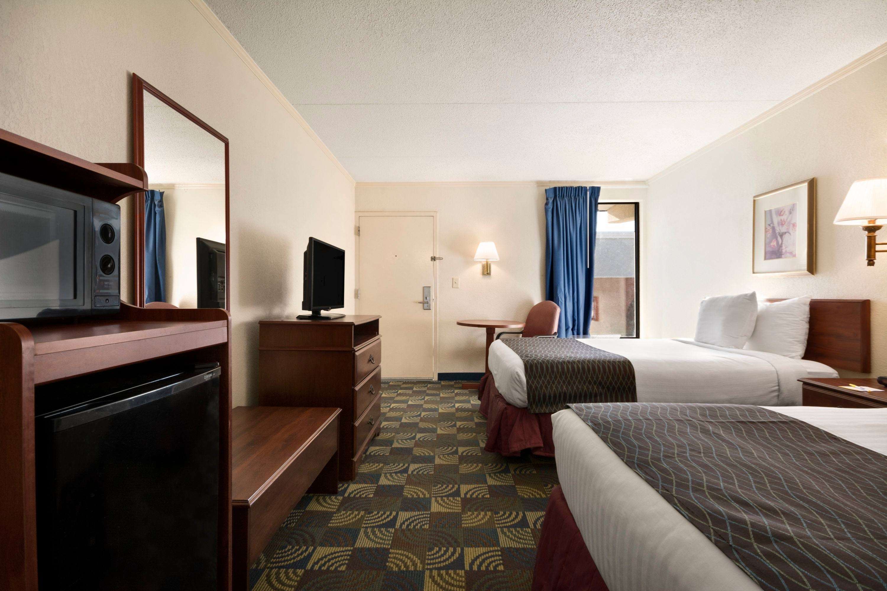 days inn and suites by wyndham fort bragg cross creek mall