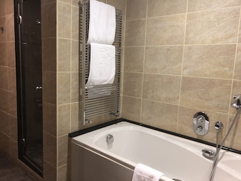 hotel roc blanc and spa