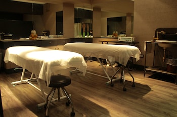 hotel roc blanc and spa