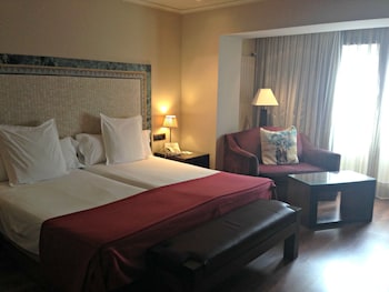 hotel roc blanc and spa
