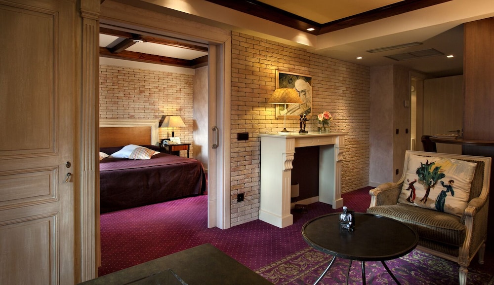hotel roc blanc and spa