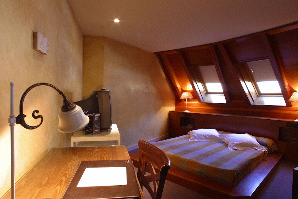 hotel roc blanc and spa