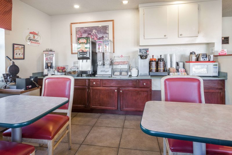 super 8 by wyndham colorado springs afa area