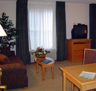 hyatt house colorado springs airport