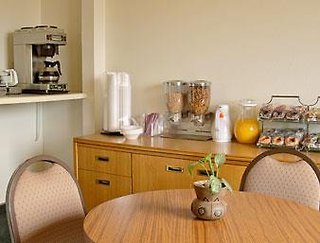 Super 8 By Wyndham Colorado Springs Peterson Space Force,Colorado Springs>>Cimarron Hills,2 star