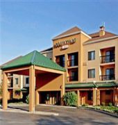 courtyard by marriott cleveland airport north