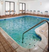 courtyard by marriott cleveland airport north