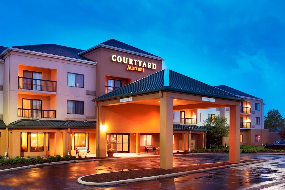 courtyard by marriott cleveland airport north