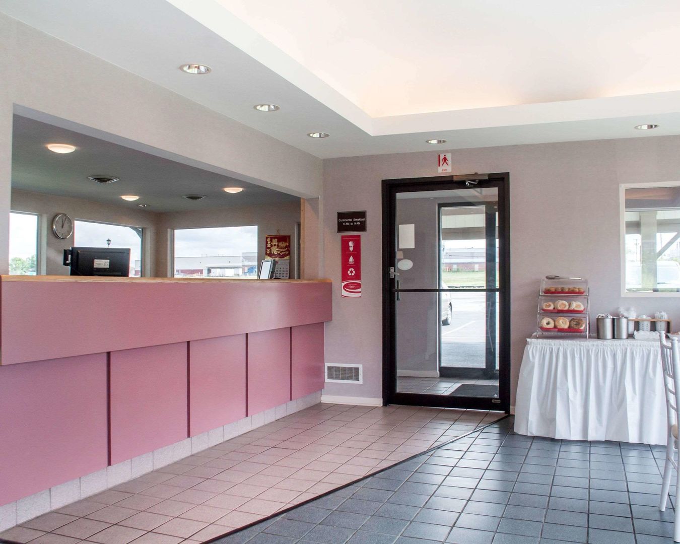 econo lodge south