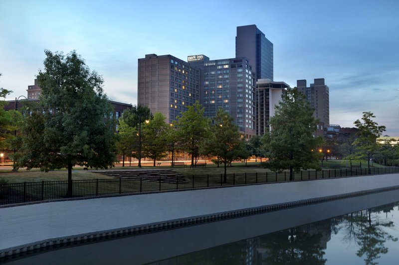 Hilton Garden Inn Toledo Downtown